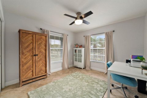 House in Tampa, Florida 3 bedrooms, 143.81 sq.m. № 2230606 - photo 14