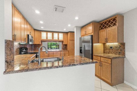 Touwnhouse à louer à Deerfield Beach, Floride: 3 chambres, 212.75 m2 № 2409557 - photo 10