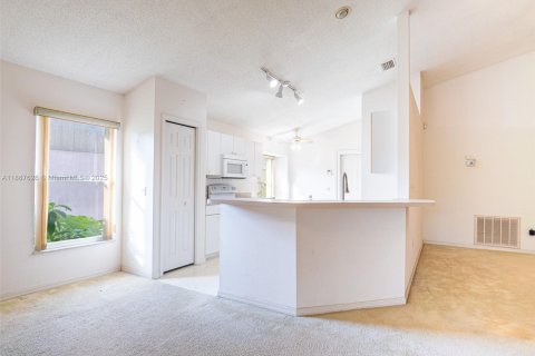 Casa en venta en Lake Wales, Florida, 3 dormitorios, 171.96 m2 № 1941725 - foto 14