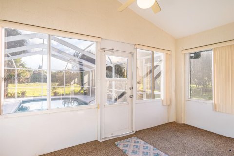Casa en venta en Lake Wales, Florida, 3 dormitorios, 171.96 m2 № 1941725 - foto 3
