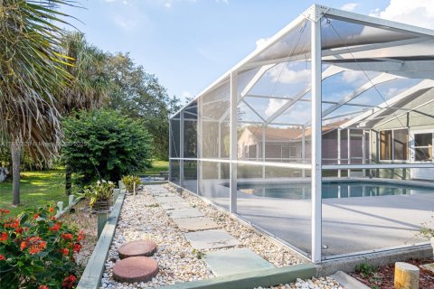 Casa en venta en Lake Wales, Florida, 3 dormitorios, 171.96 m2 № 1941725 - foto 25