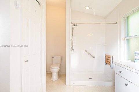 Casa en venta en Lake Wales, Florida, 3 dormitorios, 171.96 m2 № 1941725 - foto 4