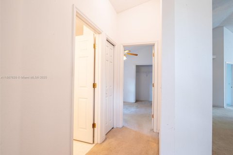 Casa en venta en Lake Wales, Florida, 3 dormitorios, 171.96 m2 № 1941725 - foto 21