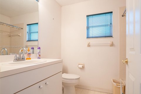 Casa en venta en Lake Wales, Florida, 3 dormitorios, 171.96 m2 № 1941725 - foto 20