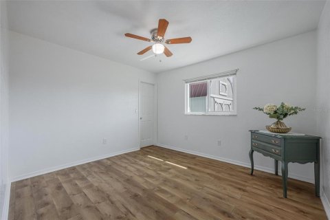 House in Port Charlotte, Florida 3 bedrooms, 150.04 sq.m. № 1717681 - photo 29