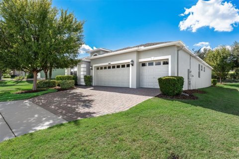 Villa ou maison à vendre à Clermont, Floride: 3 chambres, 237.27 m2 № 2433743 - photo 3
