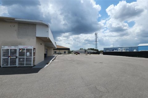 Commercial property in Port Charlotte, Florida 1312.34 sq.m. № 1757242 - photo 4
