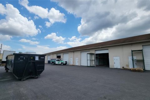 Commercial property in Port Charlotte, Florida 1312.34 sq.m. № 1757242 - photo 2