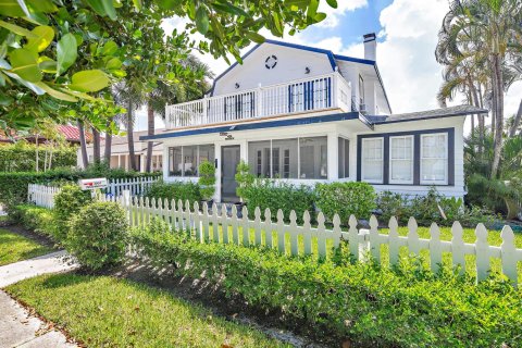 House in West Palm Beach, Florida 5 bedrooms, 226.31 sq.m. № 2366165