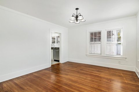 House in West Palm Beach, Florida 5 bedrooms, 226.31 sq.m. № 2366165 - photo 5