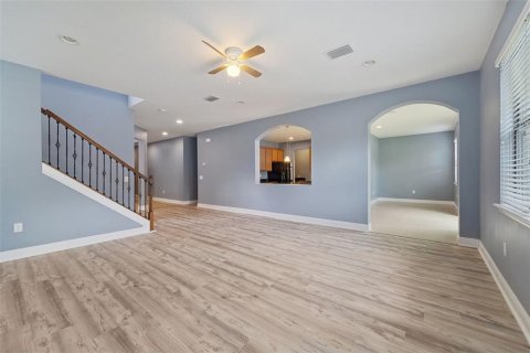 House in Tampa, Florida 5 bedrooms, 328.6 sq.m. № 1877017 - photo 17