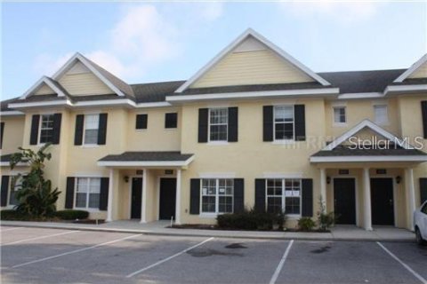 Condo in Orlando, Florida, 2 bedrooms  № 1845011 - photo 1