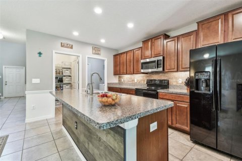Villa ou maison à louer à Riverview, Floride: 5 chambres, 234.11 m2 № 1918508 - photo 7