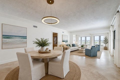 Condo in Saint Pete Beach, Florida, 2 bedrooms  № 2317494 - photo 15