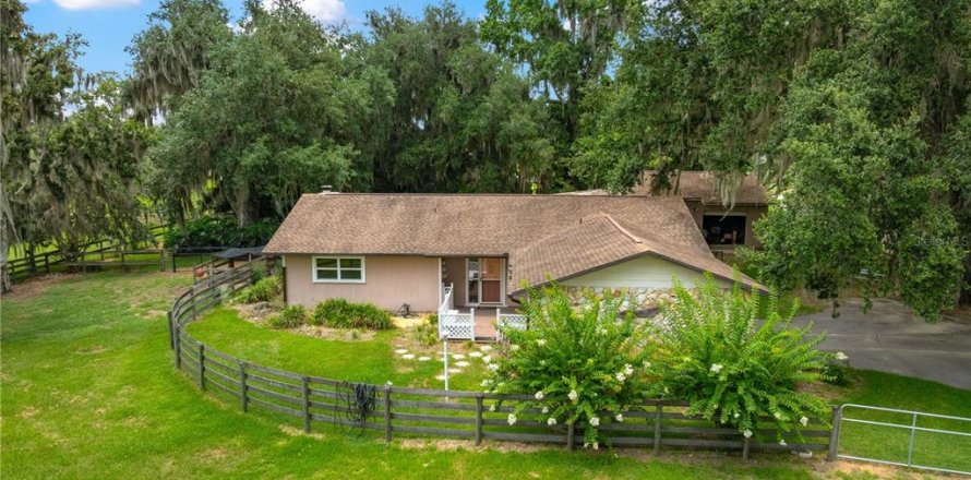 Casa en Ocala, Florida 3 dormitorios, 146.69 m2 № 2150705