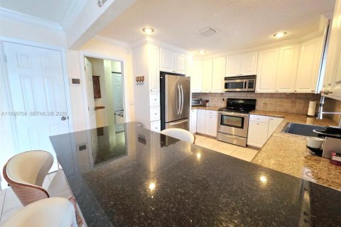 Купить виллу или дом в Форт-Лодердейл, Флорида 4 спальни, 162.67м2, № 2027104 - фото 5