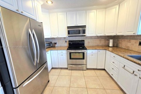 Купить виллу или дом в Форт-Лодердейл, Флорида 4 спальни, 162.67м2, № 2027104 - фото 8