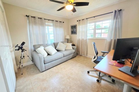 Купить виллу или дом в Форт-Лодердейл, Флорида 4 спальни, 162.67м2, № 2027104 - фото 29