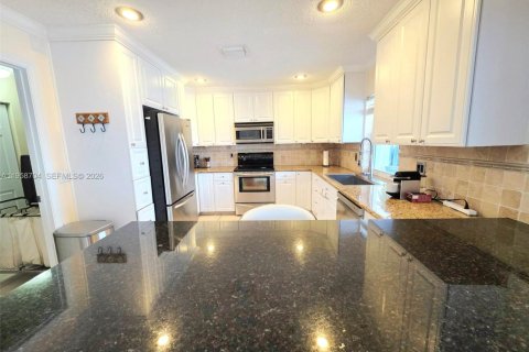 Купить виллу или дом в Форт-Лодердейл, Флорида 4 спальни, 162.67м2, № 2027104 - фото 3