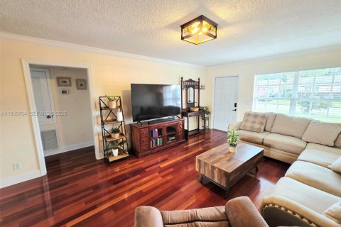 Купить виллу или дом в Форт-Лодердейл, Флорида 4 спальни, 162.67м2, № 2027104 - фото 13