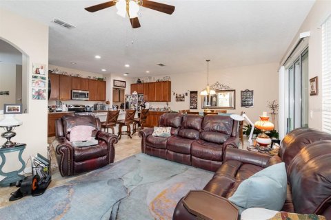 Adosado en venta en Apopka, Florida, 3 dormitorios, 192.77 m2 № 1919366 - foto 6