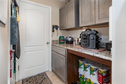 Adosado en venta en Apopka, Florida, 3 dormitorios, 192.77 m2 № 1919366 - foto 11