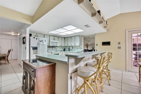 House in Spring Hill, Florida 2 bedrooms, 163.88 sq.m. № 1744968 - photo 13