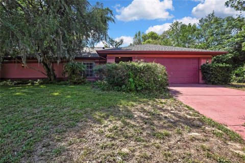 House in Spring Hill, Florida 2 bedrooms, 163.88 sq.m. № 1744968 - photo 1