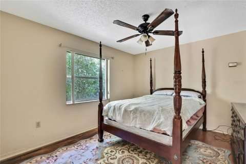 House in Spring Hill, Florida 2 bedrooms, 163.88 sq.m. № 1744968 - photo 18