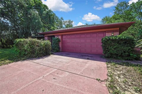 House in Spring Hill, Florida 2 bedrooms, 163.88 sq.m. № 1744968 - photo 2