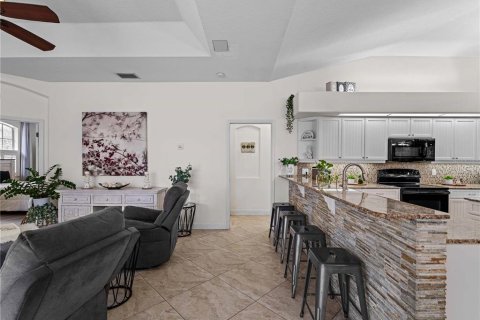 Casa en venta en Myakka City, Florida, 4 dormitorios, 231.23 m2 № 1807334 - foto 22
