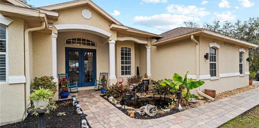 Casa en Myakka City, Florida 4 dormitorios, 231.23 m2 № 1807334