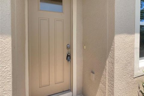 Townhouse in Wesley Chapel, Florida 3 bedrooms, 145.76 sq.m. № 1150448 - photo 13