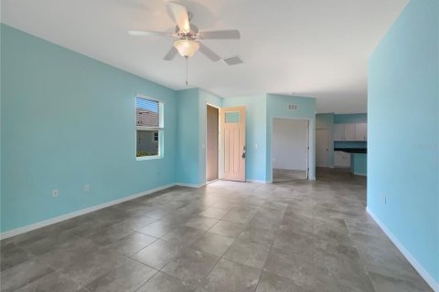 Townhouse in Wesley Chapel, Florida 3 bedrooms, 145.76 sq.m. № 1150448 - photo 3