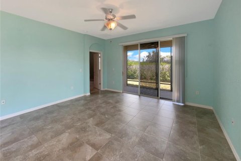 Townhouse in Wesley Chapel, Florida 3 bedrooms, 145.76 sq.m. № 1150448 - photo 15
