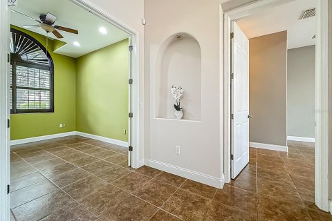 Casa en venta en Tampa, Florida, 4 dormitorios, 263.38 m2 № 1831945 - foto 28
