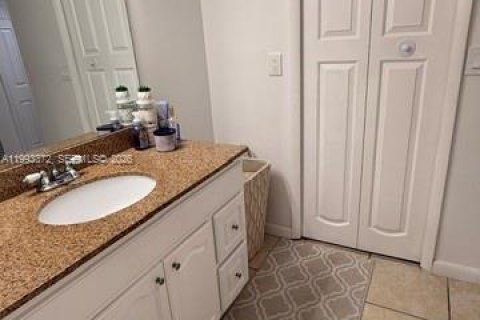 Condominio en alquiler en Weston, Florida, 2 dormitorios, 114.36 m2 № 2058165 - foto 16