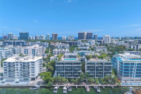 Copropriété à louer à Bay Harbor Islands, Floride: 2 chambres, 118.91 m2 № 2390149 - photo 5