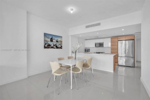 Copropriété à louer à Bay Harbor Islands, Floride: 2 chambres, 118.91 m2 № 2390149 - photo 15