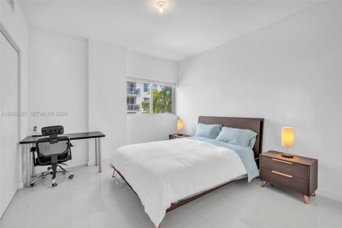 Copropriété à louer à Bay Harbor Islands, Floride: 2 chambres, 118.91 m2 № 2390149 - photo 24