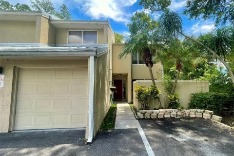 Townhouse in Tampa, Florida 3 bedrooms, 163.6 sq.m. № 2359283