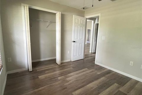 House in Fort Meade, Florida 3 bedrooms, 139.45 sq.m. № 1858178 - photo 17