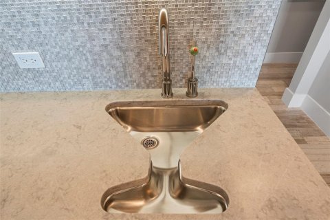 Купить кондоминиум в Сарасота, Флорида 9 комнат, 368.08м2, № 1547063 - фото 18