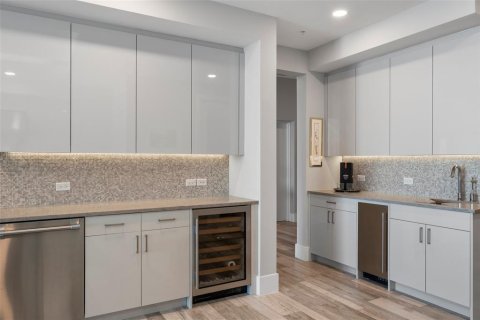 Купить кондоминиум в Сарасота, Флорида 9 комнат, 368.08м2, № 1547063 - фото 17