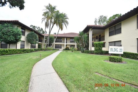 Copropriété à louer à Clearwater, Floride: 2 chambres, 95.69 m2 № 1912353 - photo 1