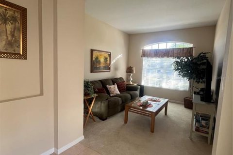 House in Land O' Lakes, Florida 3 bedrooms, 168.99 sq.m. № 2112386 - photo 4