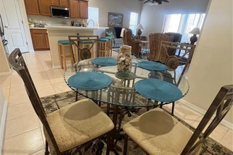 House in Land O' Lakes, Florida 3 bedrooms, 168.99 sq.m. № 2112386 - photo 14