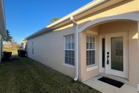 House in Land O' Lakes, Florida 3 bedrooms, 168.99 sq.m. № 2112386 - photo 3