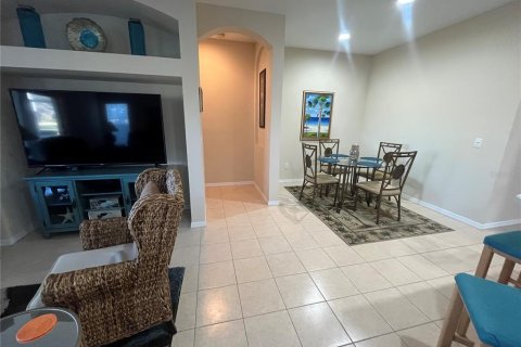 House in Land O' Lakes, Florida 3 bedrooms, 168.99 sq.m. № 2112386 - photo 16
