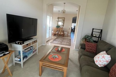 House in Land O' Lakes, Florida 3 bedrooms, 168.99 sq.m. № 2112386 - photo 7